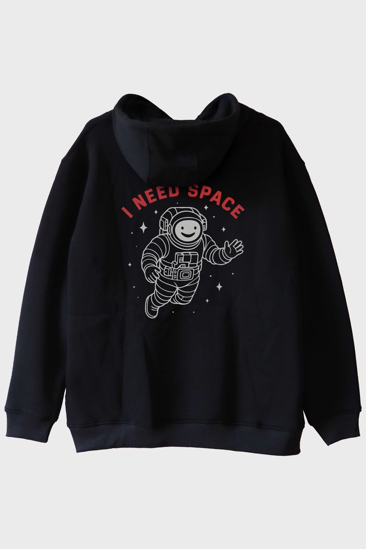 I NEED SPACE Astronot Tasarımlı Baskılı Siyah Hoodie arka görsel