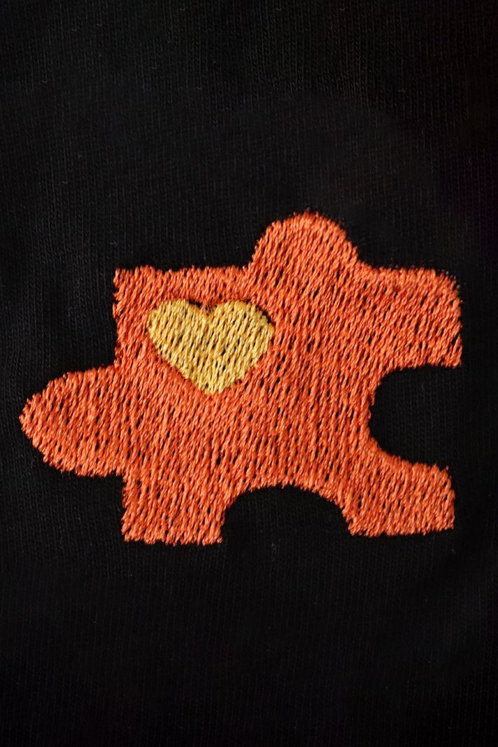 Turuncu Puzzle Parçası Desenli Nakış Bisiklet Yaka Sweatshirt - Sevgililer Günü Çift Tişörtü - 4. görsel