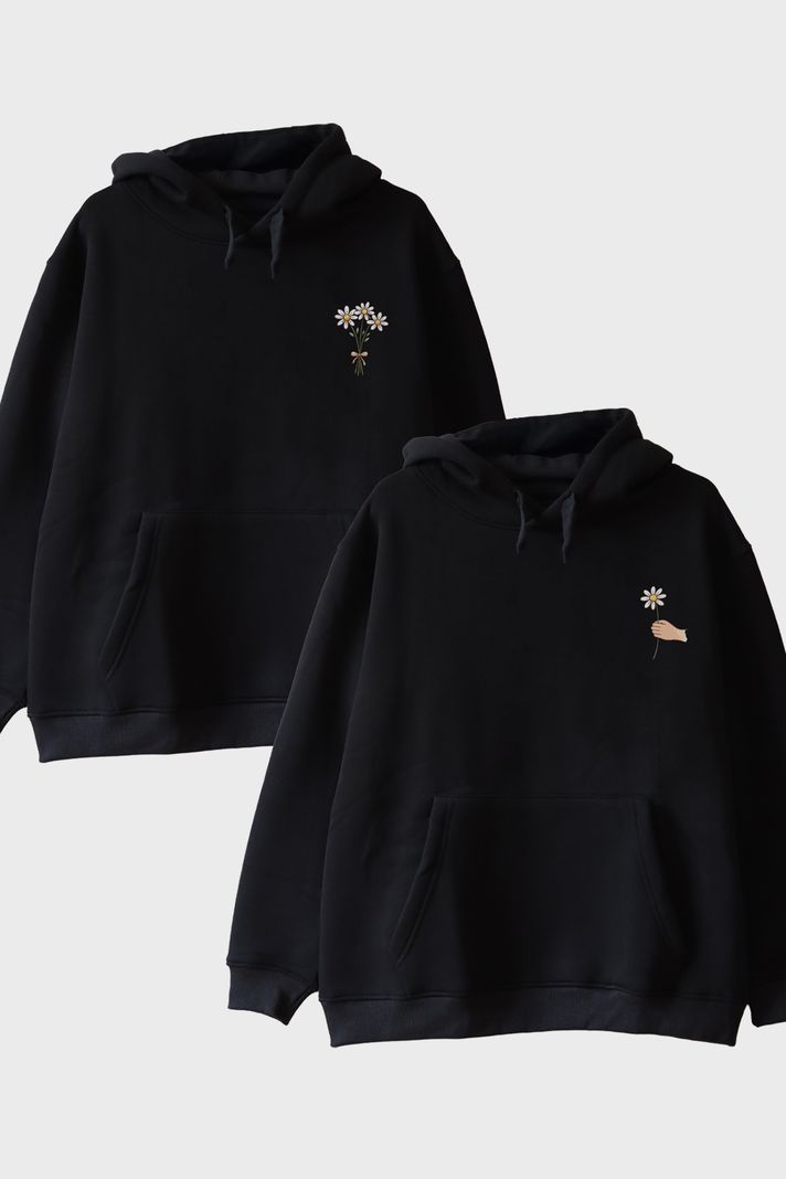 Papatya Desenli Siyah Hoodie ön görsel