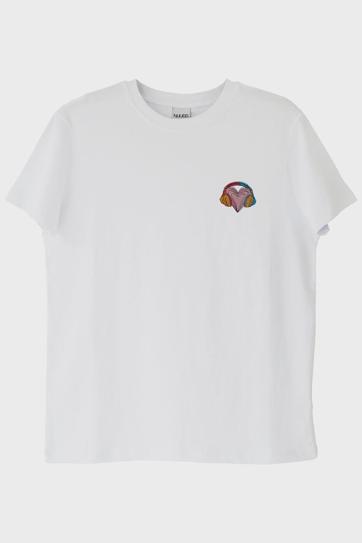 Renkli Kulaklık Kalpli Müzik T-Shirt ön görsel