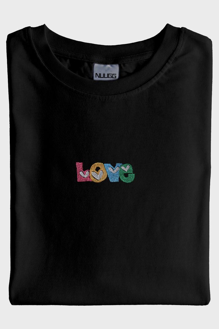 Love Desenli Nakış Siyah T-Shirt - Sevgililer Günü Tasarımı - 4. görsel
