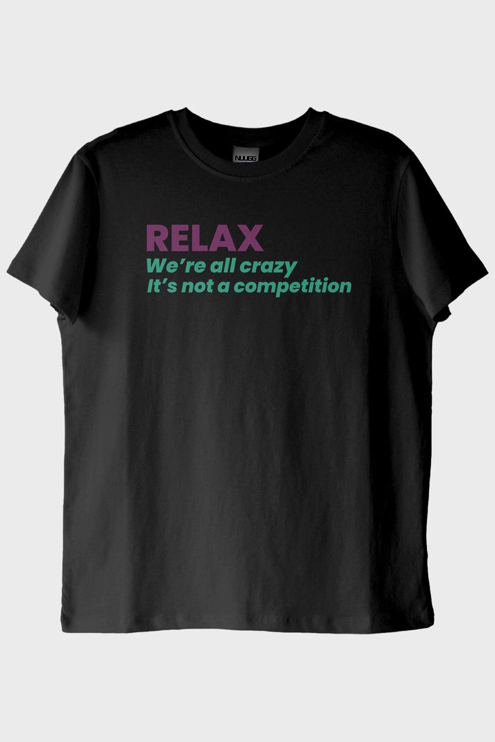 RELAX Mesajlı Minimal Baskılı Siyah Tişört ön görsel