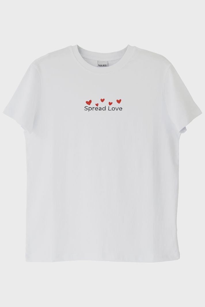 Spread Love Yazılı Kalp Desenli Nakış Tişört - Sevgililer Günü Hediyesi ön görsel
