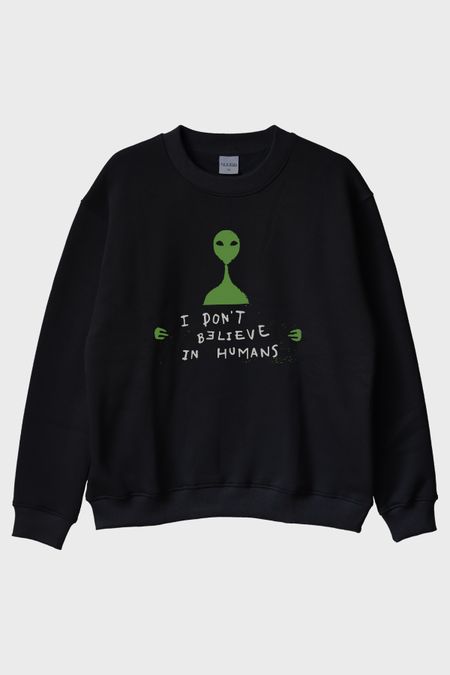I Don’t Believe in Humans Uzaylı Baskılı %100 Pamuk Siyah Bisiklet Yaka Sweatshirt