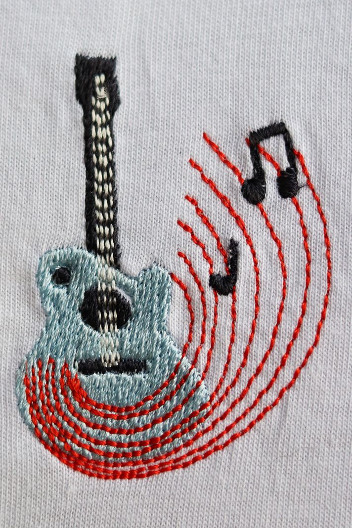 Gitar Notalı Nakış Müzik T-Shirt - 3. görsel