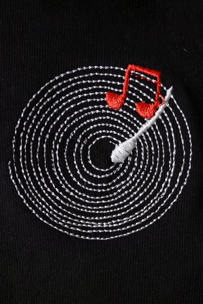 Music Is The Important Part Baskılı Plak Tasarımlı Siyah Tişört - 3. görsel