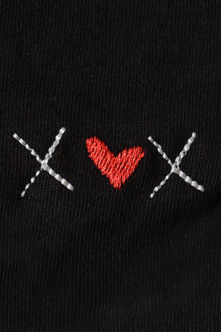 X Kalp X Desenli Nakış Siyah T-Shirt - Sevgililer Günü Hediyesi - 4. görsel