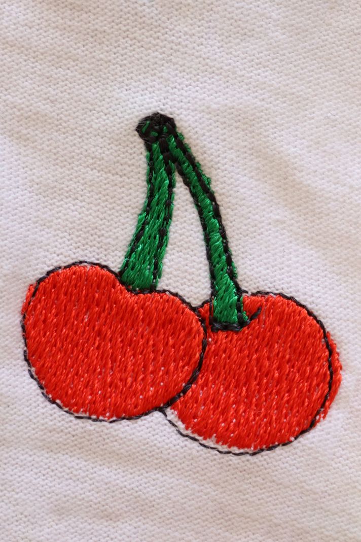 Kiraz Desenli Nakış Tişört - 3. görsel