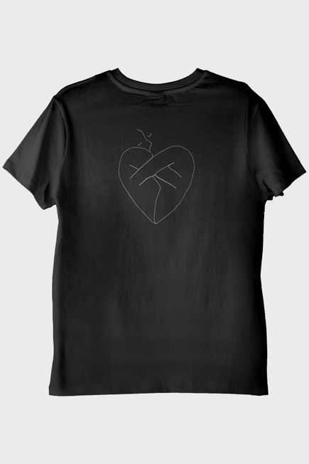 Gövde Kalp Desenli Nakış Siyah T-Shirt - Sevgililer Günü Hediyesi