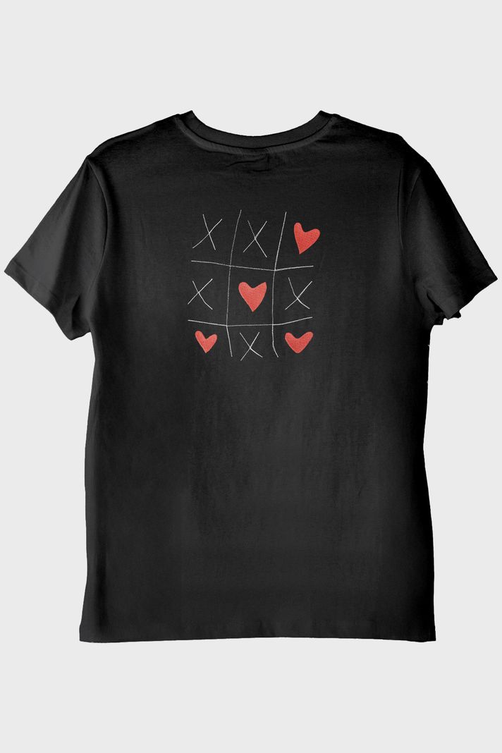 X Kalp X Desenli Nakış Siyah T-Shirt - Sevgililer Günü Hediyesi arka görsel