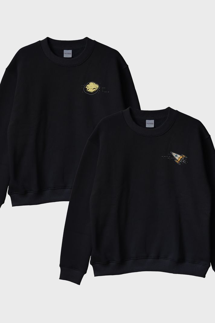 Roket ve Asteroit Siyah Bisiklet Yaka Sweatshirt ön görsel