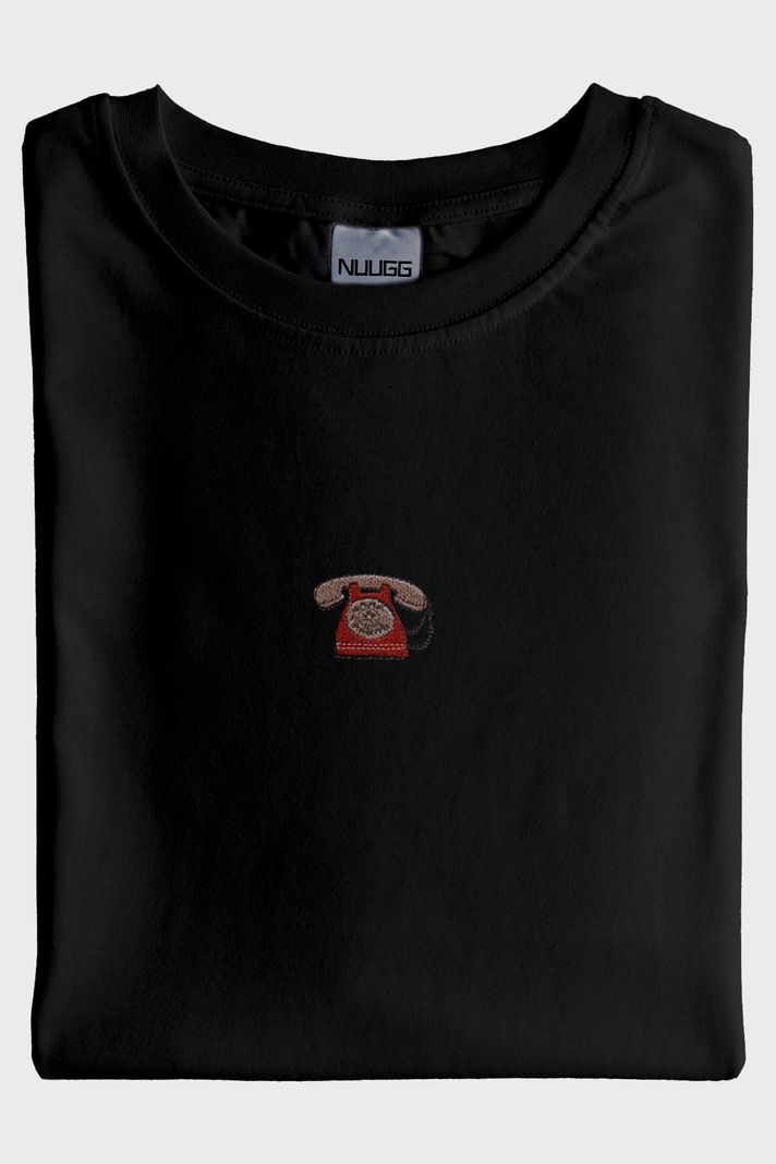 Çevirmeli Telefon Desenli Nakış Siyah T-Shirt - 3. görsel