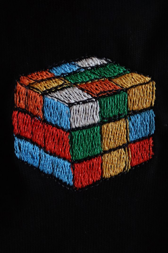 Rubik Küp Desenli Nakış Hoodie - 5. görsel