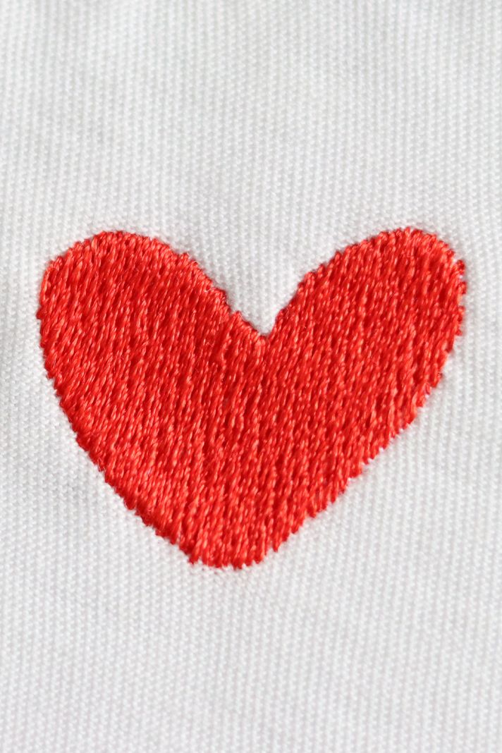 Kalp ve All You Need Is Love Yazılı Tişört - Sevgililer Günü - 4. görsel